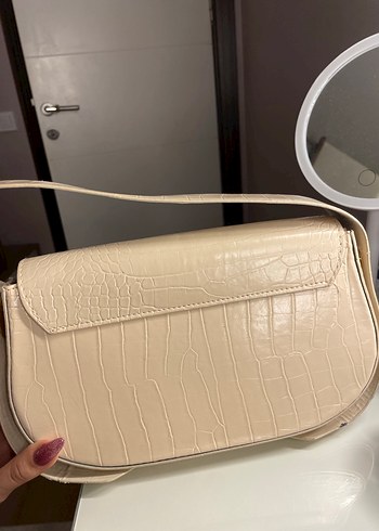 Bej Deri Yılan Desenli Tokalı Kadın Çanta - Görsel 3