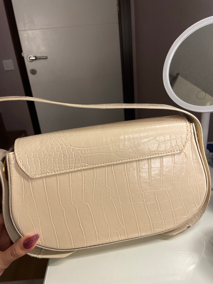 Bej Deri Yılan Desenli Tokalı Kadın Çanta - Görsel 3