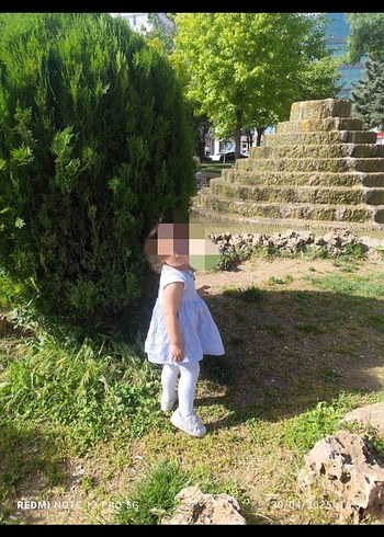 Beyaz V Yakalı Kız Çocuk Denim Elbise - Görsel 2