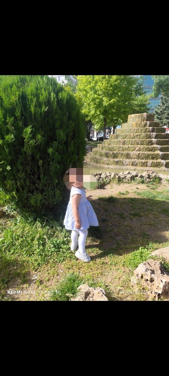 Beyaz V Yakalı Kız Çocuk Denim Elbise - Görsel 2