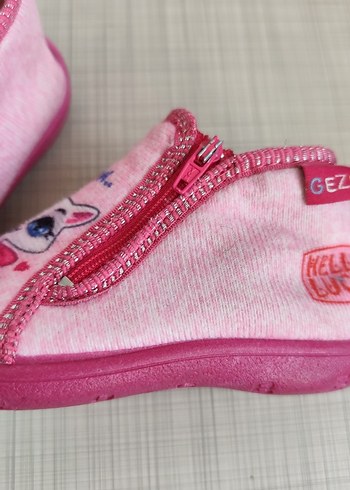 Nakışlı Pembe Kız Çocuk Terlikleri - Görsel 2