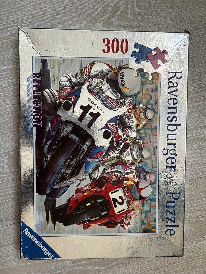 Ravensburger 300 Parça Yarış Motosikletleri Puzzle - Görsel 2