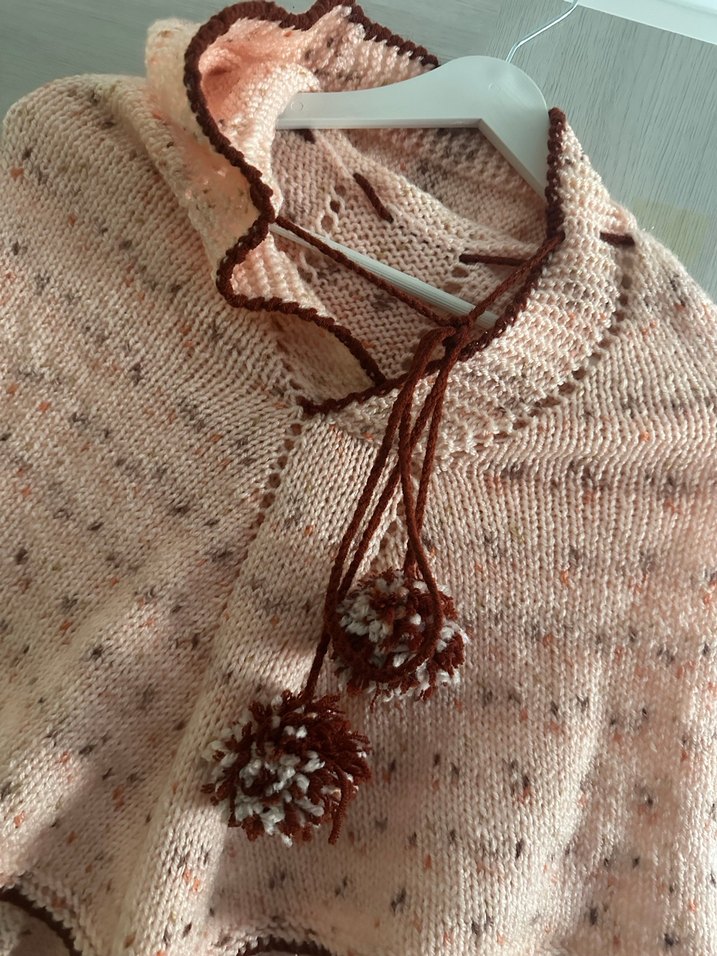 Bej Örgü Kız Çocuk Pelerin - Görsel 2