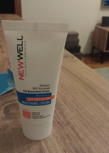 Newwell Besleyici SPF15 Korumalı Cilt Beyazlatıcı Krem - Görsel 5