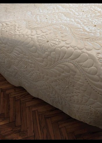 Beyaz Parlak Düz Desen Yatak Örtüsü - Görsel 4