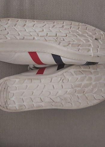 Beyaz Siyah Çizgili Bağcıklı Erkek Spor Ayakkabı - Görsel 3