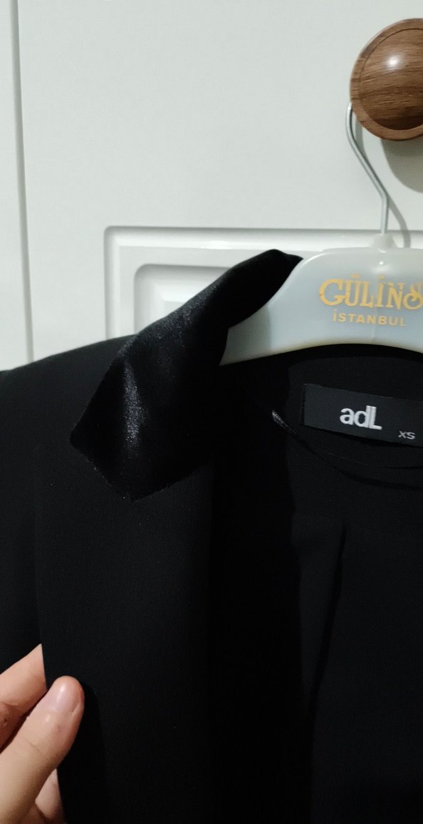 Siyah Kadın Uzun Kollu Uzun Ceket - Görsel 3