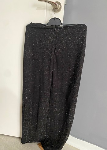 Siyah Parlak Desenli Uzun Etek - Görsel 3