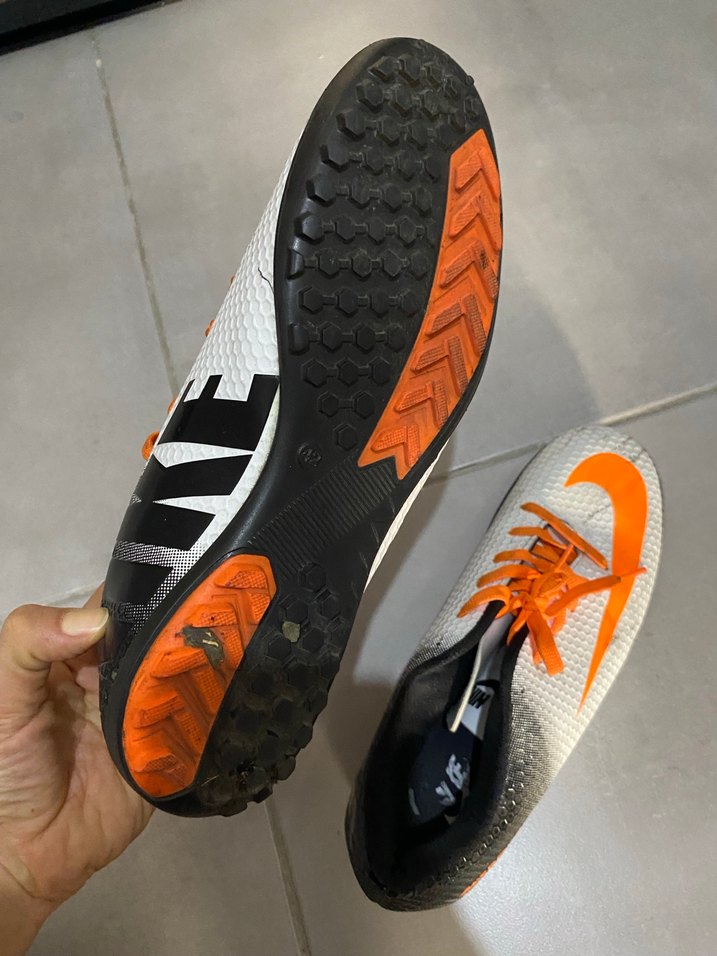 Erkek Beyaz Turuncu Futbol Ayakkabısı Velcro - Görsel 2