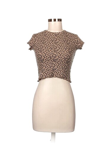 Pull and Bear T-shirt %70 İndirimli.