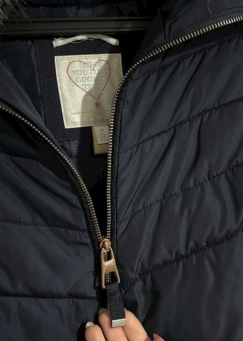 Siyah Kürklü Kadın Kışlık Mont - Görsel 2