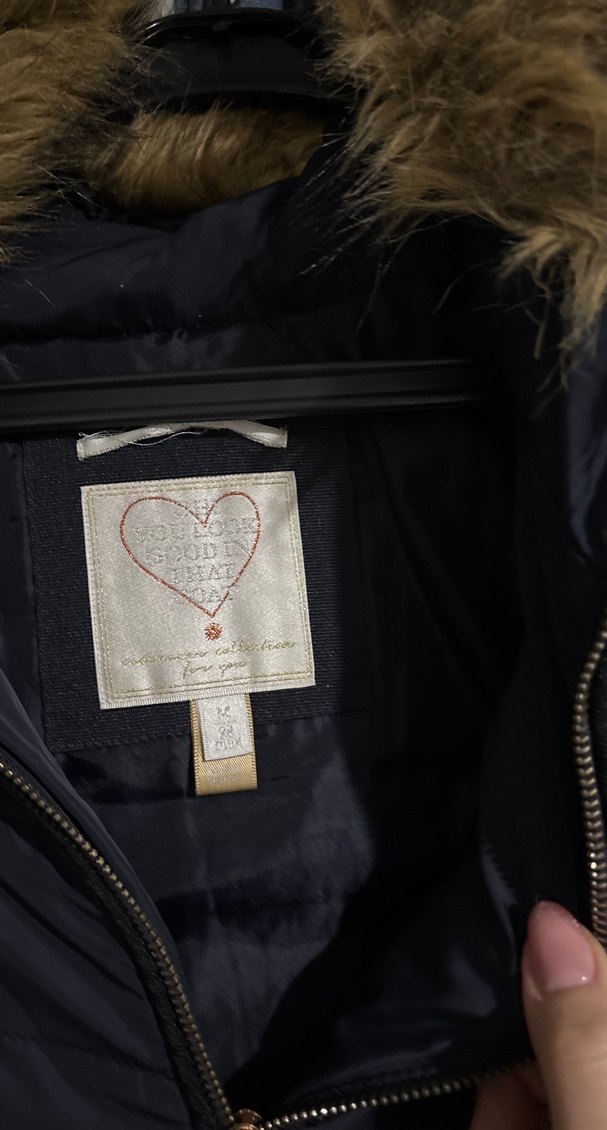 Siyah Kürklü Kadın Kışlık Mont - Görsel 3