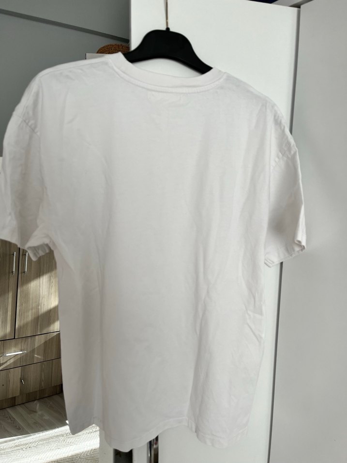 Beyaz Erkek V Yaka Basic Tişört - Görsel 2