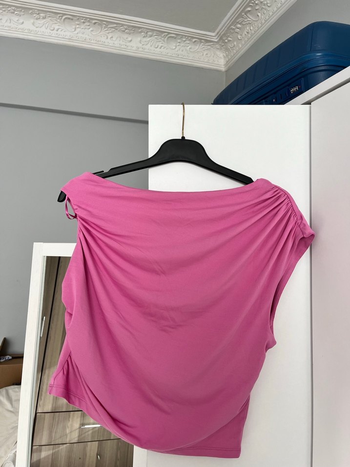 Pembe V Yaka Drapeli bluz - Görsel 3