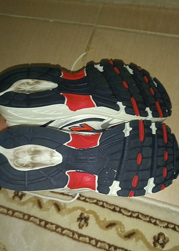 Renkli Baskılı Beyaz Bağcıklı Spor Ayakkabı - Görsel 5