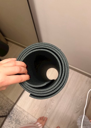 Siyah Yılan Desenli Egzersiz Matı - Görsel 3