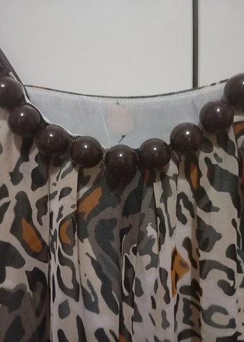 Kahverengi Gri Bağcıklı Tüy Detaylı Midi Yelek - Görsel 4