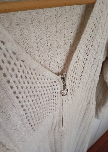 V Yaka Fermuarlı Bej Triko Kadın Elbise - Görsel 2