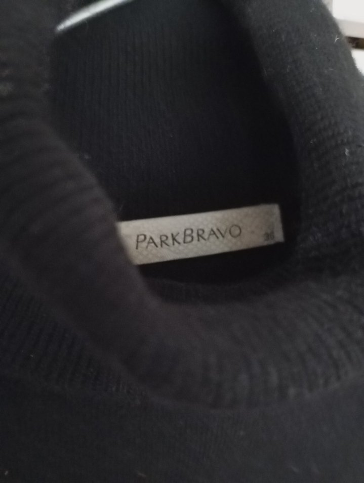 Siyah Yünlü Uzun Kollu Boğazlı Triko Elbise - Görsel 4