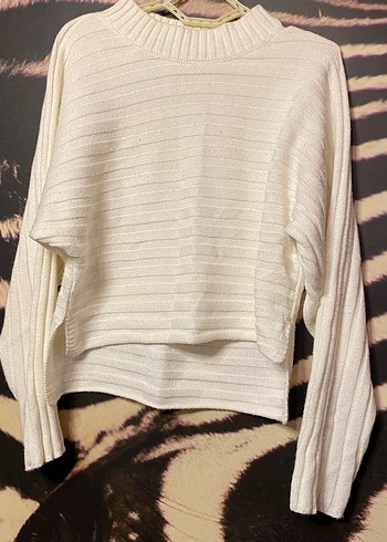 Beyaz Boğazlı Triko Kazak - Görsel 3