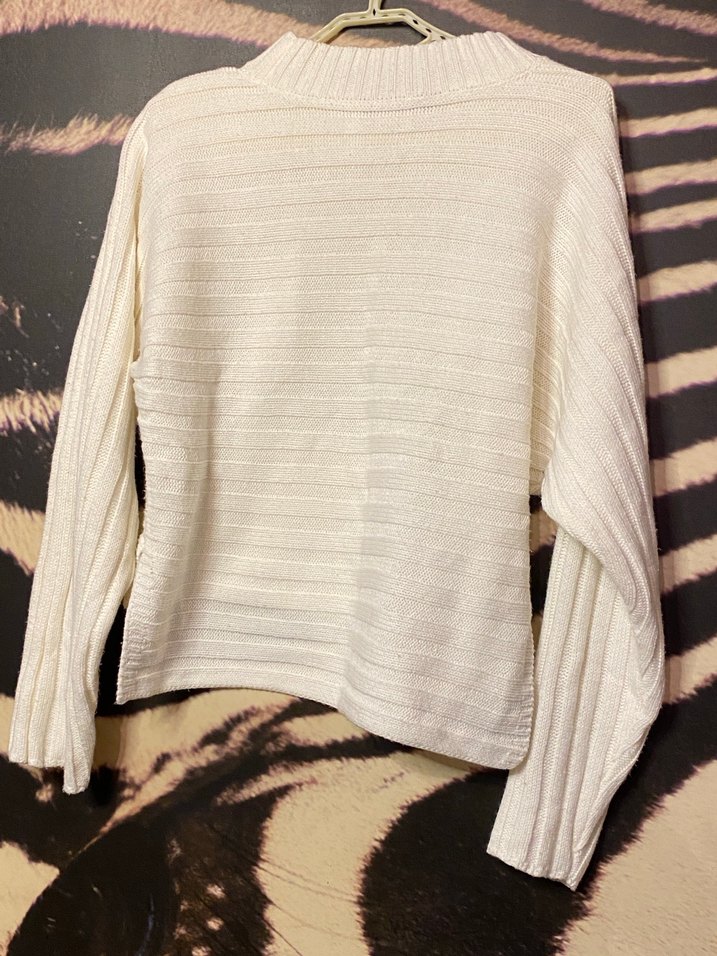 Beyaz Boğazlı Triko Kazak - Görsel 4