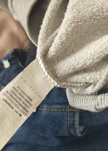 Gri Super Mario Sweatshirt ve Kot Pantolon - Görsel 3