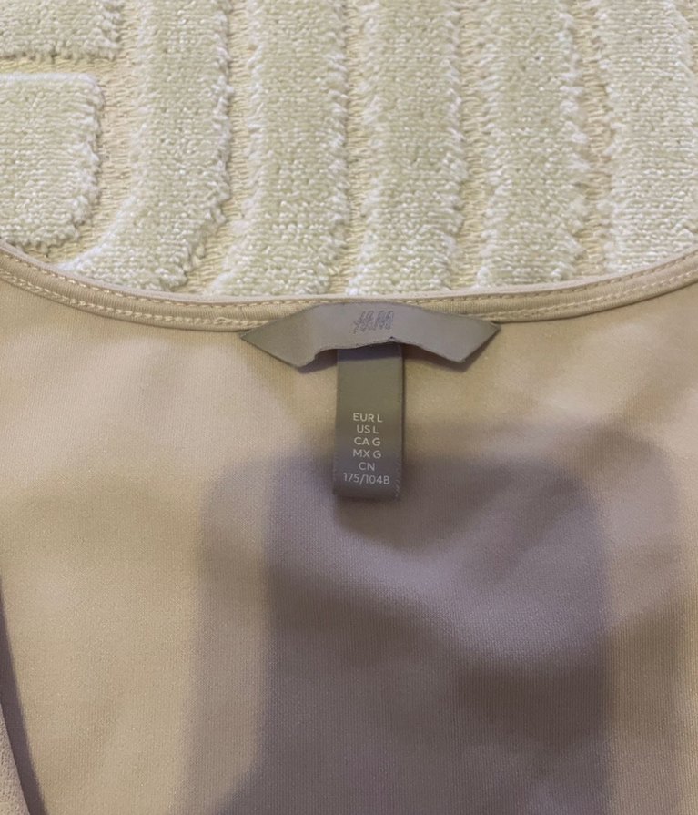 Beyaz V Yakalı Kadın Bluz - Görsel 4