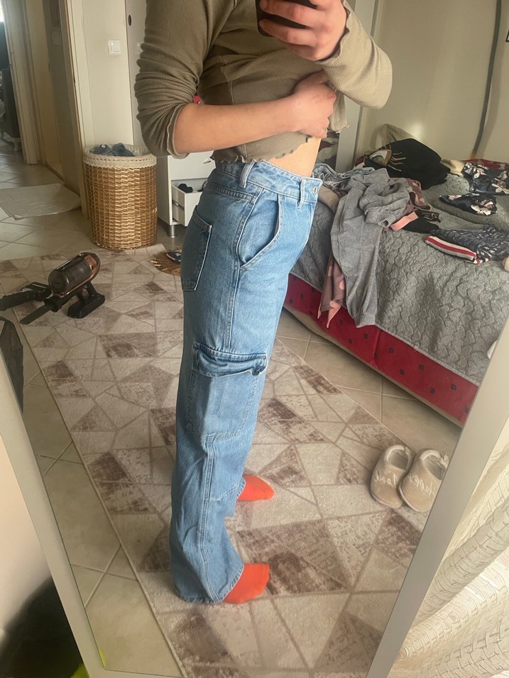 Mavi Düğmeli Bol Kesim Midi Kot Pantolon - Görsel 3