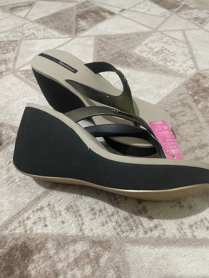 İpanema Dolgu Topuklu Terlik - Görsel 2