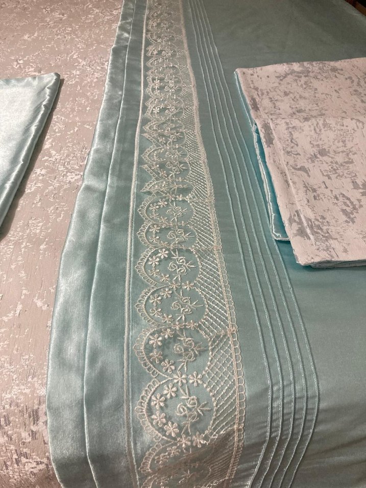 Nakışlı Beyaz Pastel Yatak Örtüsü - Görsel 2