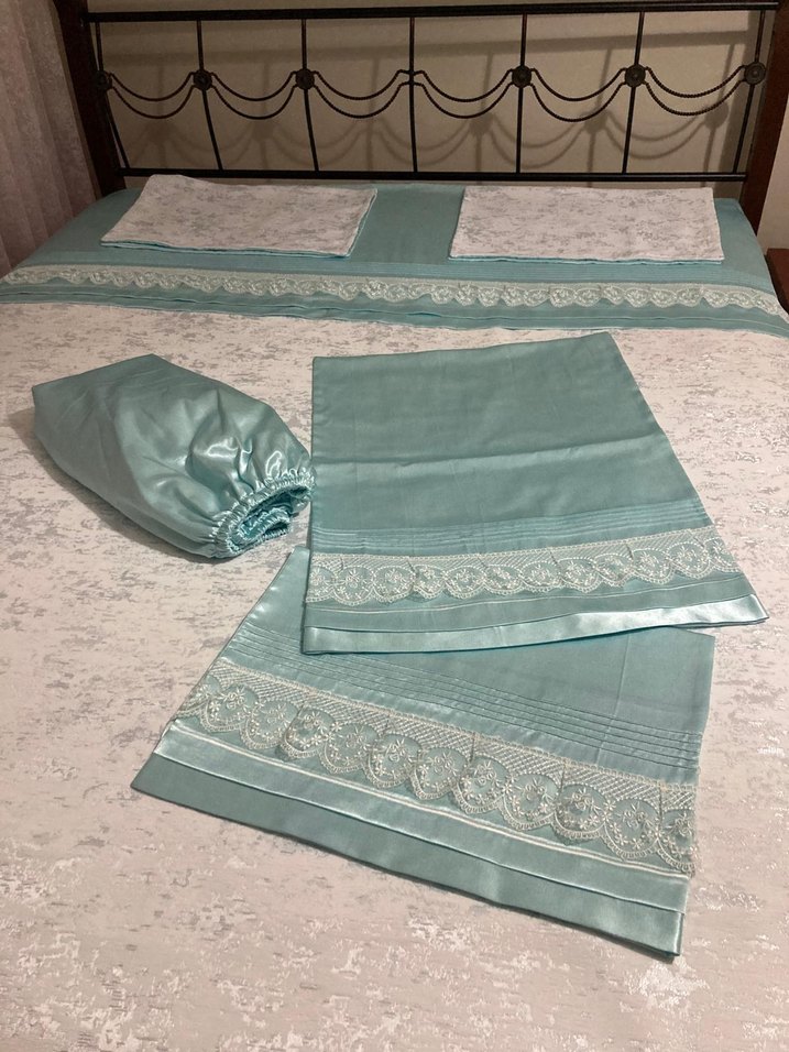 Nakışlı Beyaz Pastel Yatak Örtüsü - Görsel 3