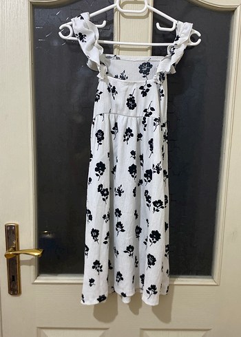 Beyaz Siyah Çiçek Desenli Uzun Elbise - Görsel 2