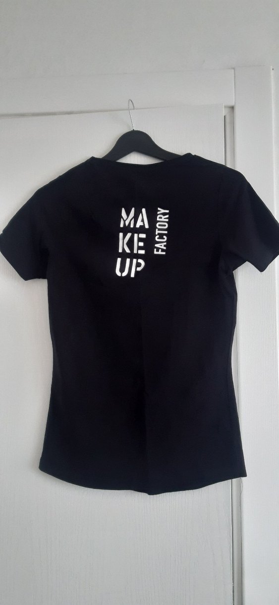 Siyah Minimalist Kadın Tişört - Görsel 2