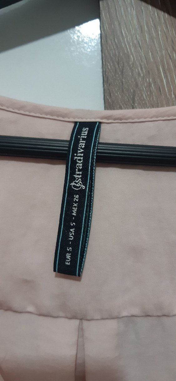 Bej V Yaka Düğmeli Kadın Gömlek - Görsel 2