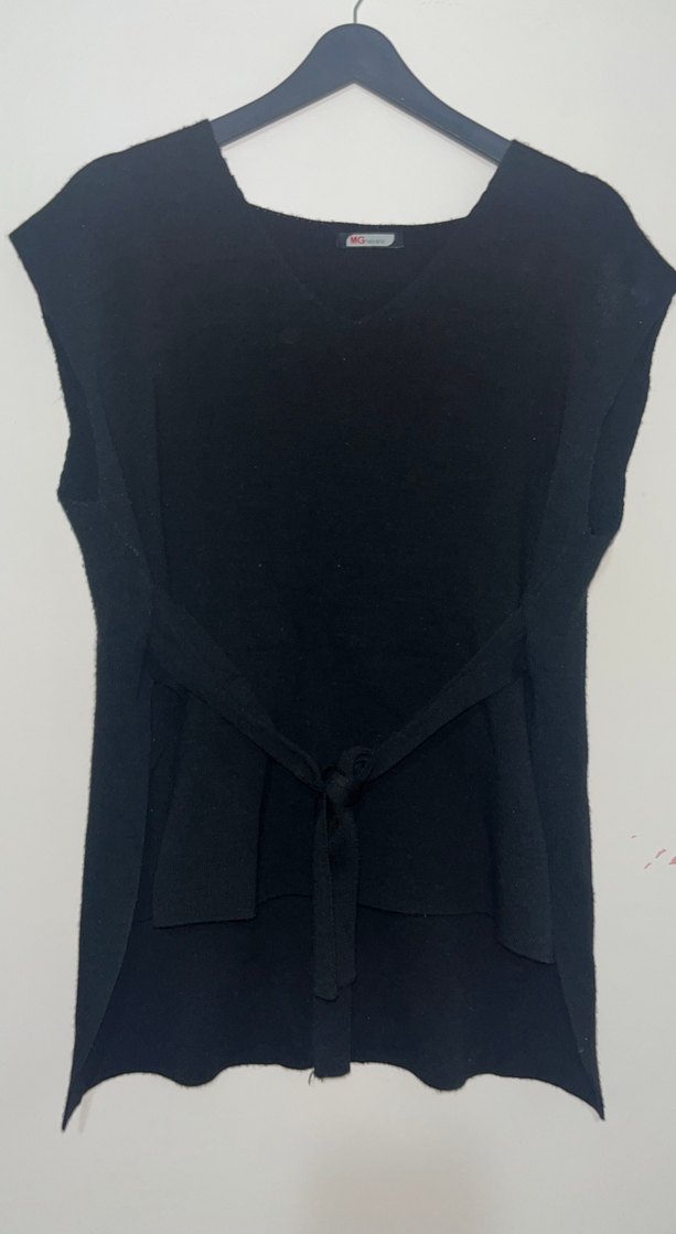 Kadın Siyah V Yaka Kemerli Süveter - Görsel 2