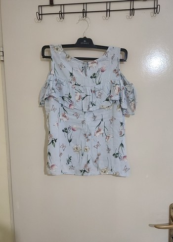 Mavi Çiçek Desenli Fırfırlı Viskon Bluz - Görsel 2