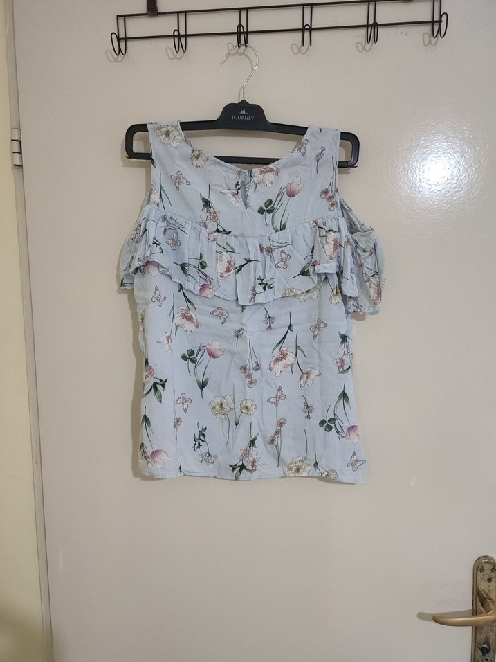 Mavi Çiçek Desenli Fırfırlı Viskon Bluz - Görsel 2