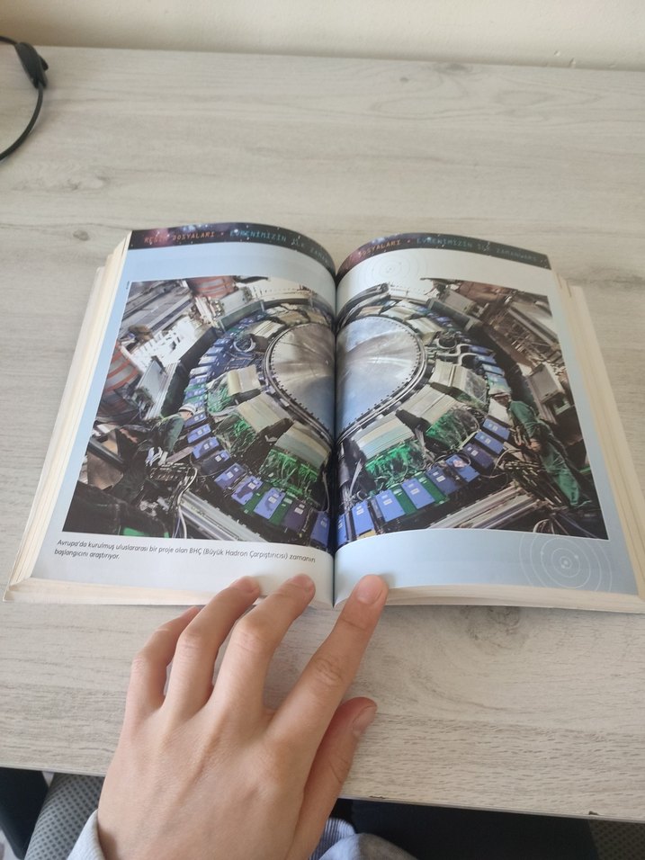 George ve Büyük Patlama - Lucy ve Stephen Hawking - Görsel 3