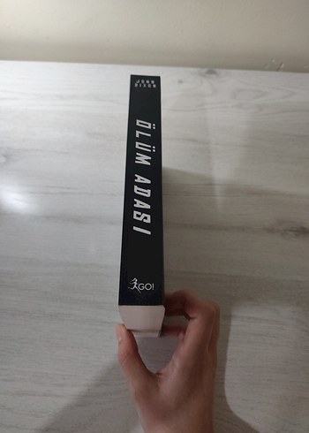 John Dixon - Ölüm Adası Romanı - Görsel 4