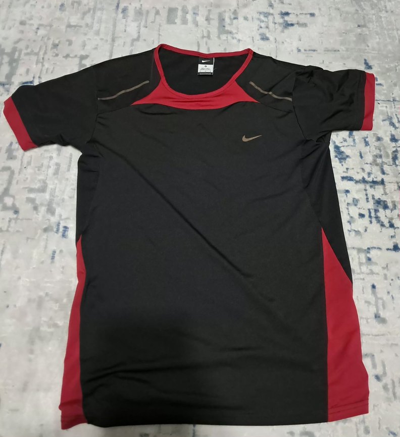 Siyah Kırmızı Kısa Kollu Spor Tişört - Görsel 2