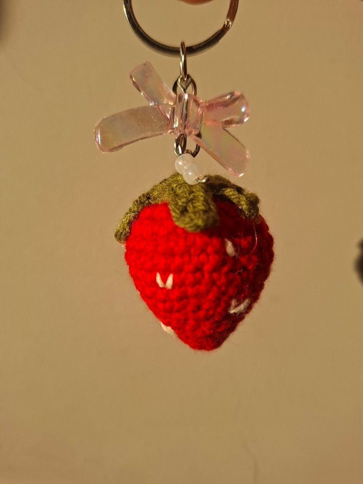 Boncuk Detaylı Bohem Çilek Anahtarlık - Görsel 2