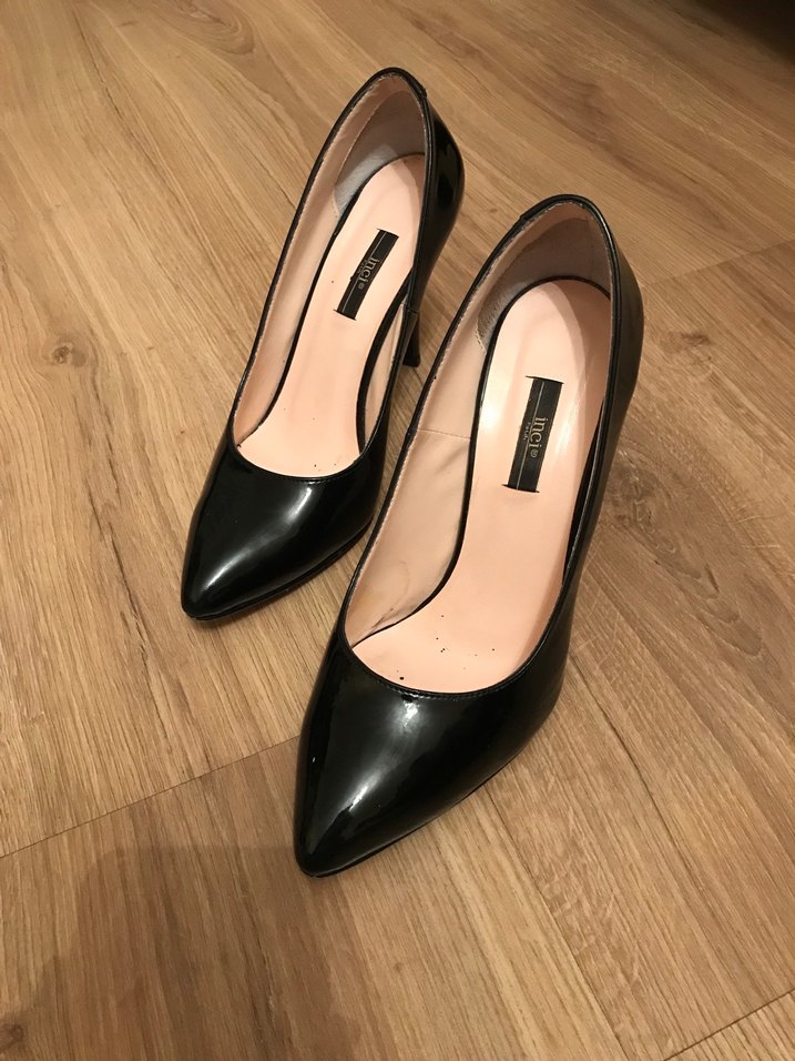 Siyah Parlak Rugan Stiletto Topuklu Kadın Ayakkabı - Görsel 3