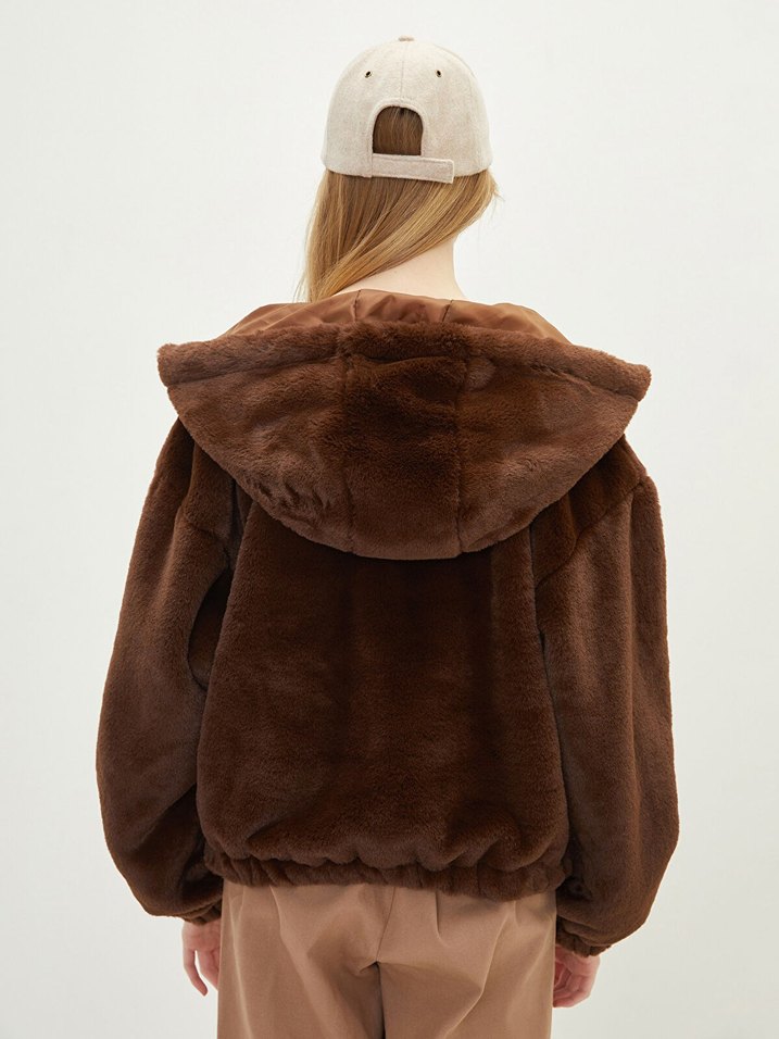 LC Waikiki Kahverengi Kapüşonlu Kadın Peluş Ceket - Görsel 2