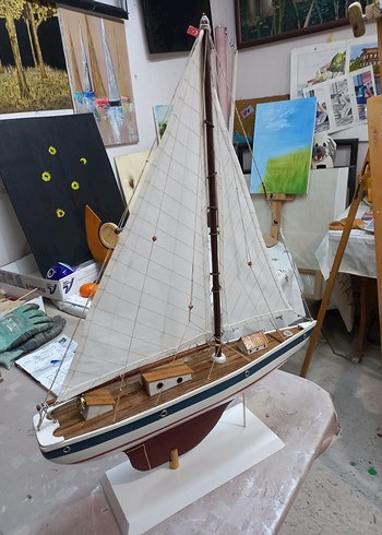 Beyaz Yelkenli Gemi Maketi - Görsel 3