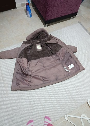 Kız Çocuk lila Kürklü Kapüşonlu Mont - Görsel 3