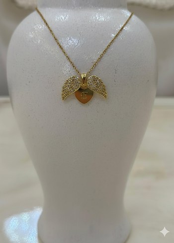 Altın Renkli Kanatlı Kalp Kolye - Görsel 3