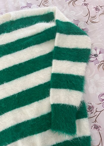 Yeşil Beyaz Çizgili Triko Kadın Kazak - Görsel 3