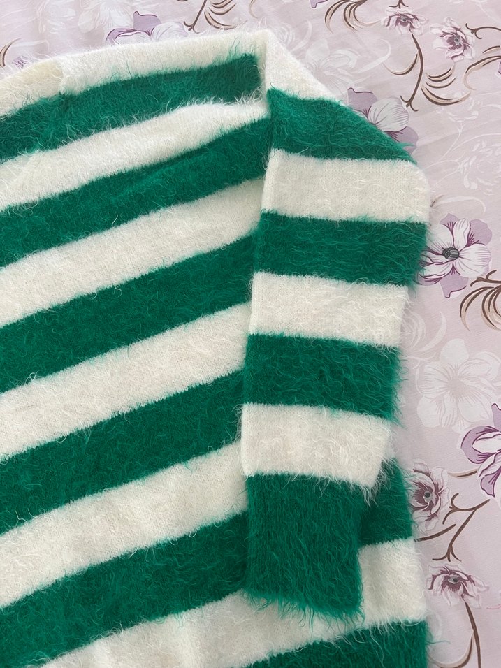 Yeşil Beyaz Çizgili Triko Kadın Kazak - Görsel 3