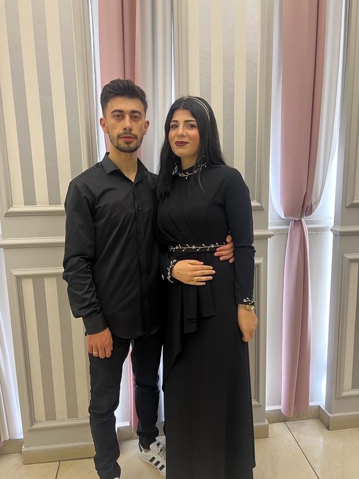 Uzun Siyah Gotik taşlı elbise bel kısmı taşlı 42 beden - Görsel 2