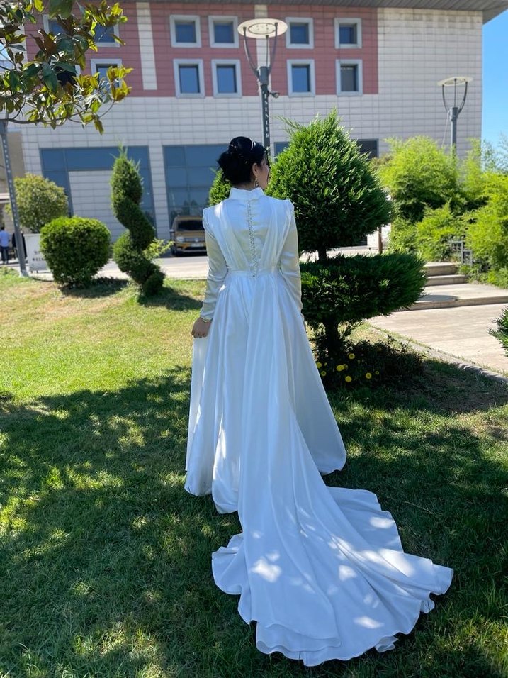 Uzun Kollu Yüksek Yakalı Beyaz Prenses nikah kıyafeti  - Görsel 3